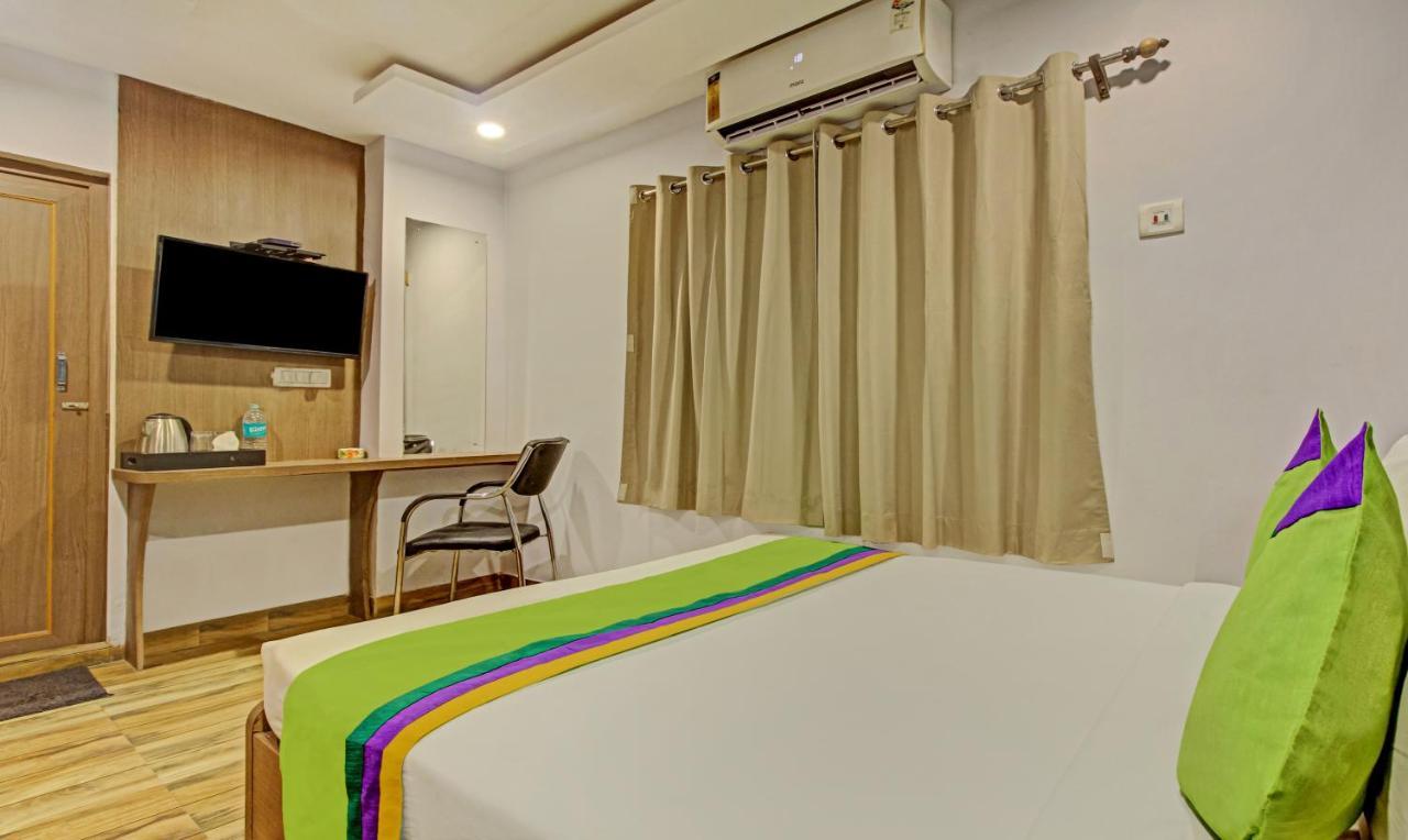 Hotel Royal Crowne Near Kolkata Airport 외부 사진