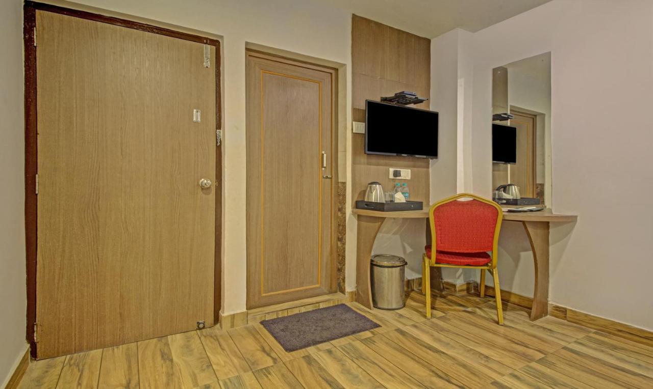 Hotel Royal Crowne Near Kolkata Airport 외부 사진